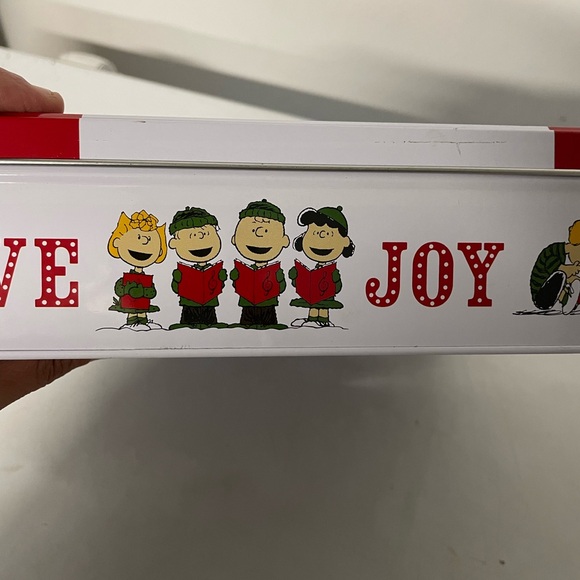 Charlie Brown Christmas Cookie Tin Box - Picture 6 of 8